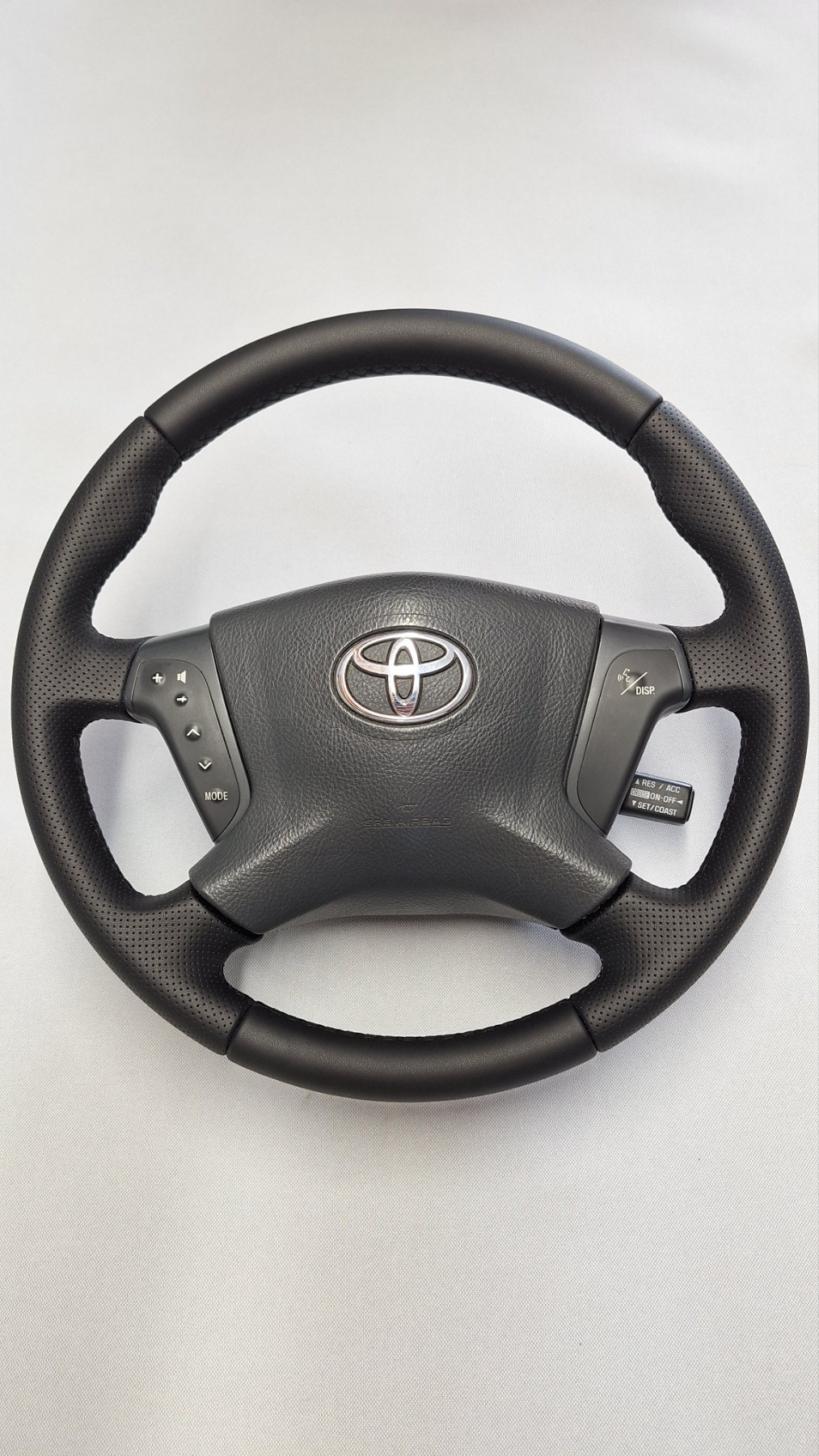 Перетяжка керма Toyota — натуральна шкіра